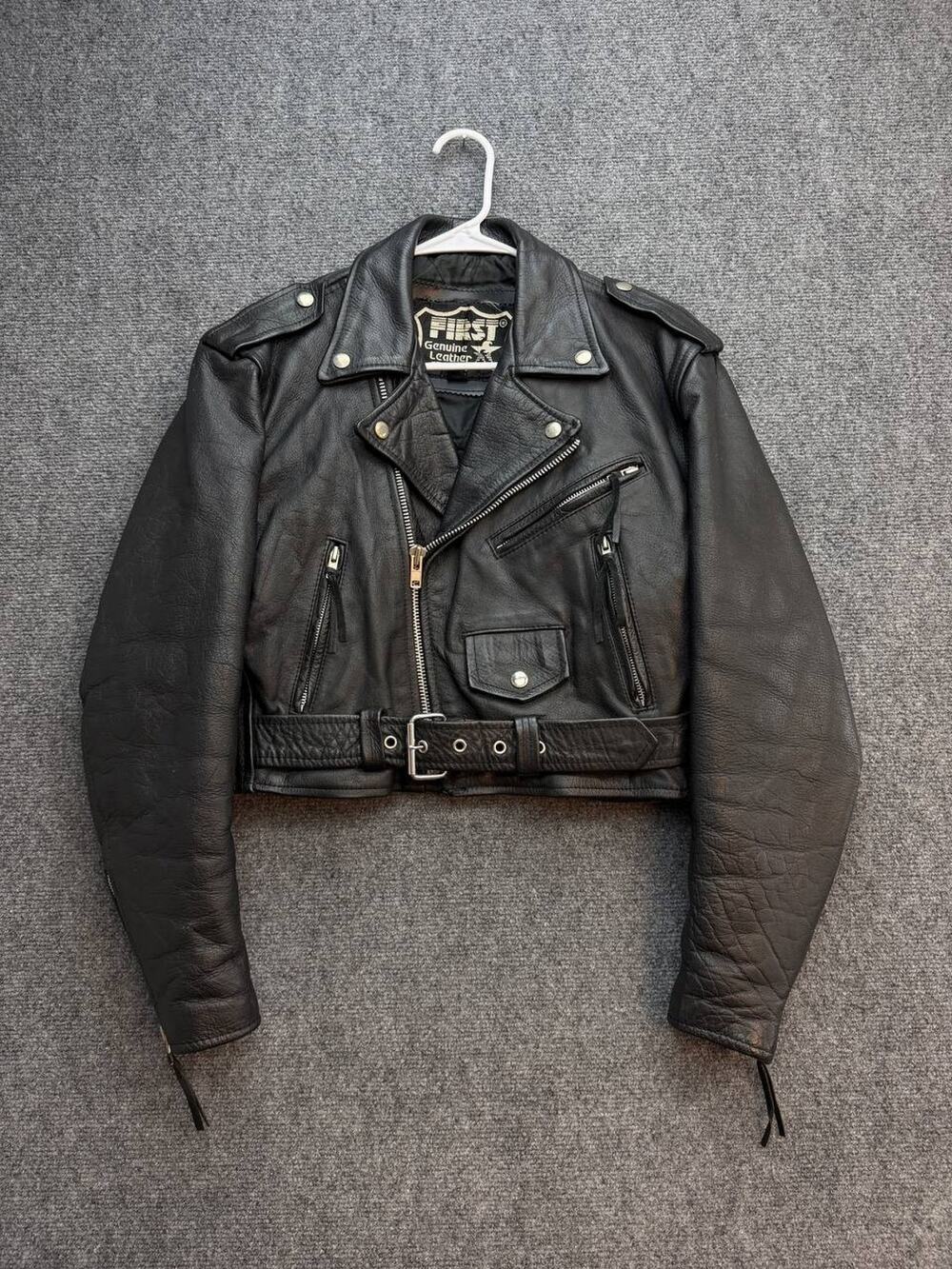 First Genuine Leather Women's Black Cropped Moto Biker Jacket Size L